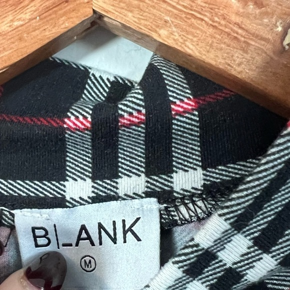 Blank Black and White Plaid Shirt Women's Size Medium Long Sleeves High Neck - Picture 4 of 6